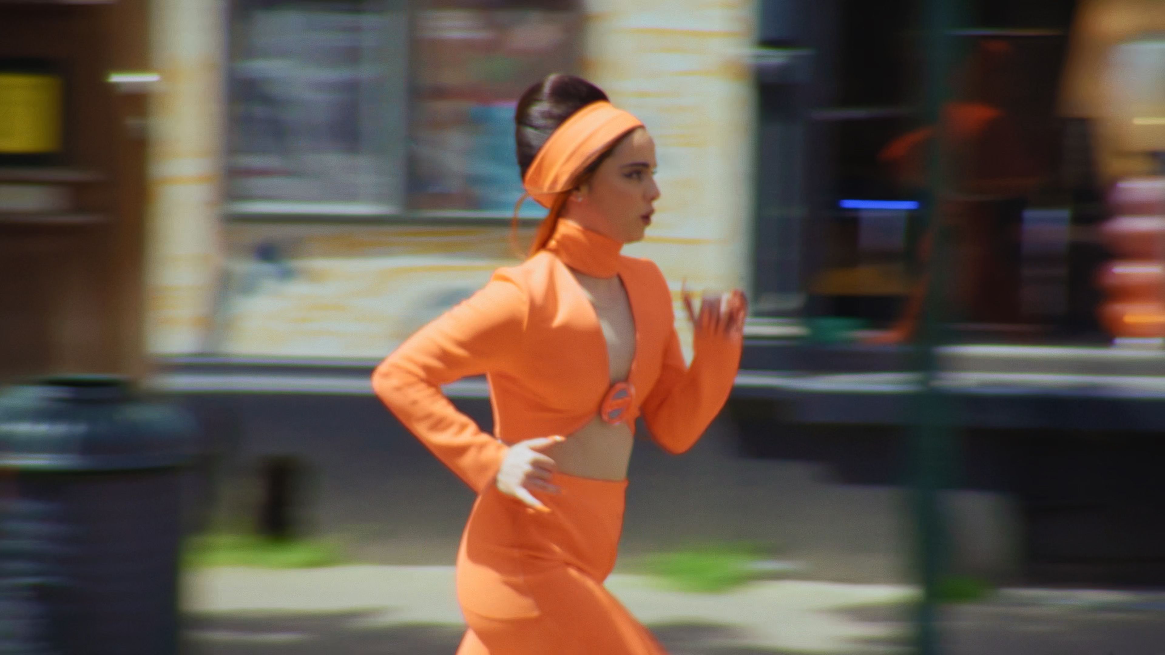 Placeholder still for Je suis un avion, taken from the video.